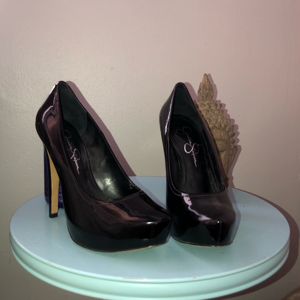 Jessica Simpson-Black Heels